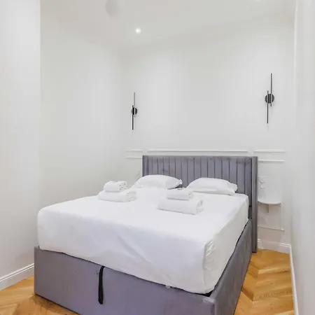 Charming - 1br- 2p- Ternes Paris